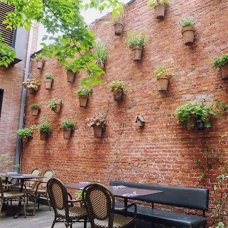 Latroupe Jardin Secret Brussels