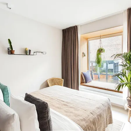 Latroupe Jardin Secret 3* Brussels